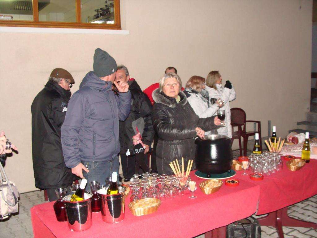 Hotel Restaurant L'Outa Терминьон Экстерьер фото